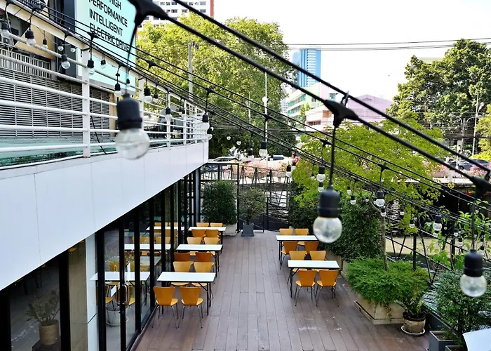 Anya Nana At Sukhumvit 3*